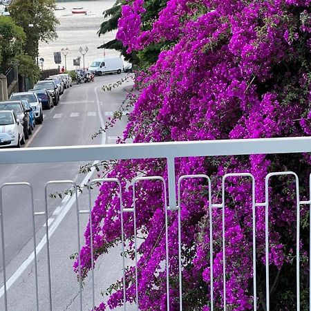 Welcome Riviera -Torre D'Avorio Appartamento 126 Mq Piu'Terrazzo25 Mq - Totalmente Rinnovato- 250 M Dal Centro - Parcheggio A Pagamento 15 Euro Al Giorno Da Prenotare In Anticipo Salvo Dispo -Parking At 15 Euro Per Day To Be Booked In Advance If Avai Rapallo Bagian luar foto