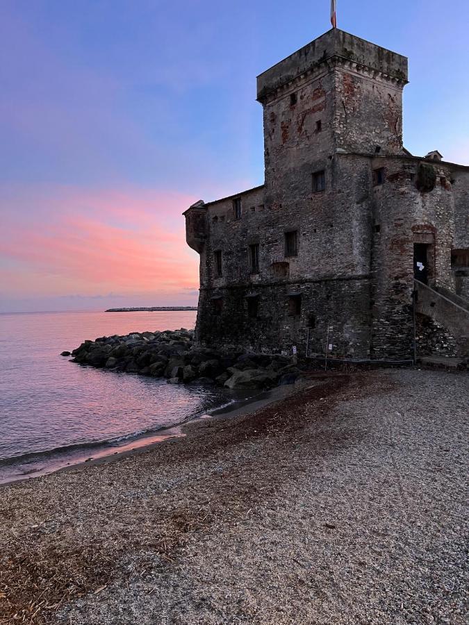 Welcome Riviera -Torre D'Avorio Appartamento 126 Mq Piu'Terrazzo25 Mq - Totalmente Rinnovato- 250 M Dal Centro - Parcheggio A Pagamento 15 Euro Al Giorno Da Prenotare In Anticipo Salvo Dispo -Parking At 15 Euro Per Day To Be Booked In Advance If Avai Rapallo Bagian luar foto